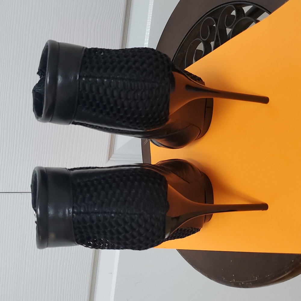 L.A.M.B Bicara Platform Bootie/Black - Picture 5 of 16
